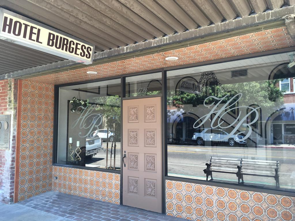 Hotel Burgess Reedley Экстерьер фото